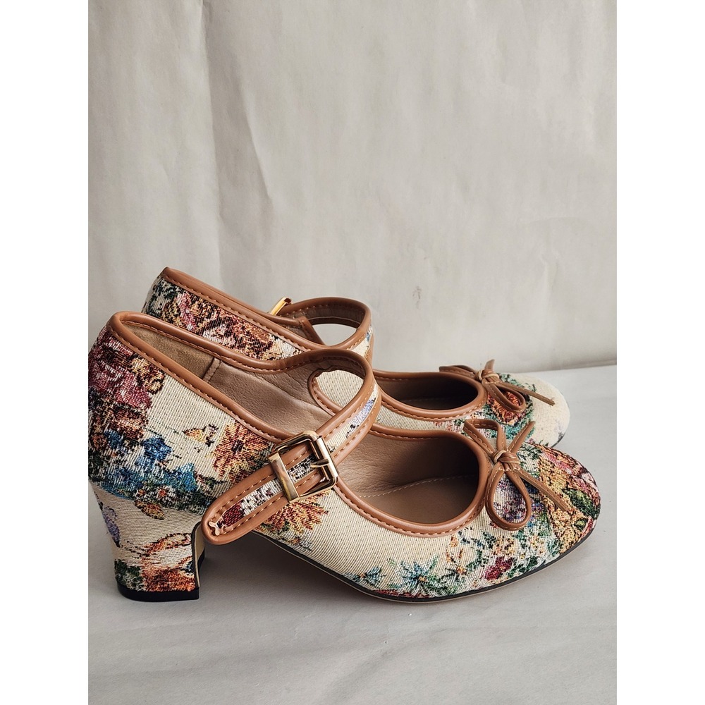 Floral Tapestry Mary Jane Block Heels Round Toe Bow Accent Pumps Tan Size 38